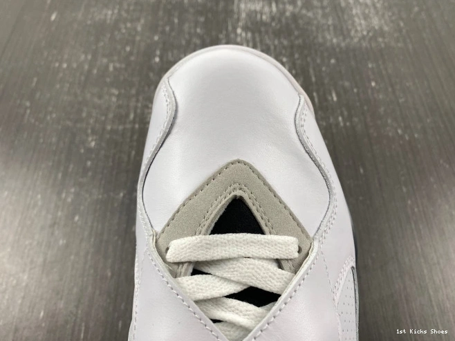 1st Kicks 305381-103 Bunny 8 (2013) Retro Bugs Air Jordan 0716